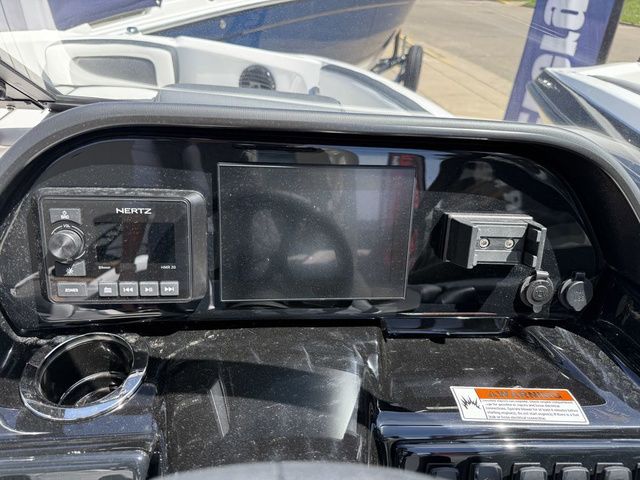 2026 Yamaha Boats 195S - 18