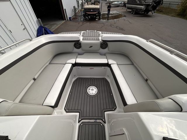2024 Starcraft SVX 230 OB - 18