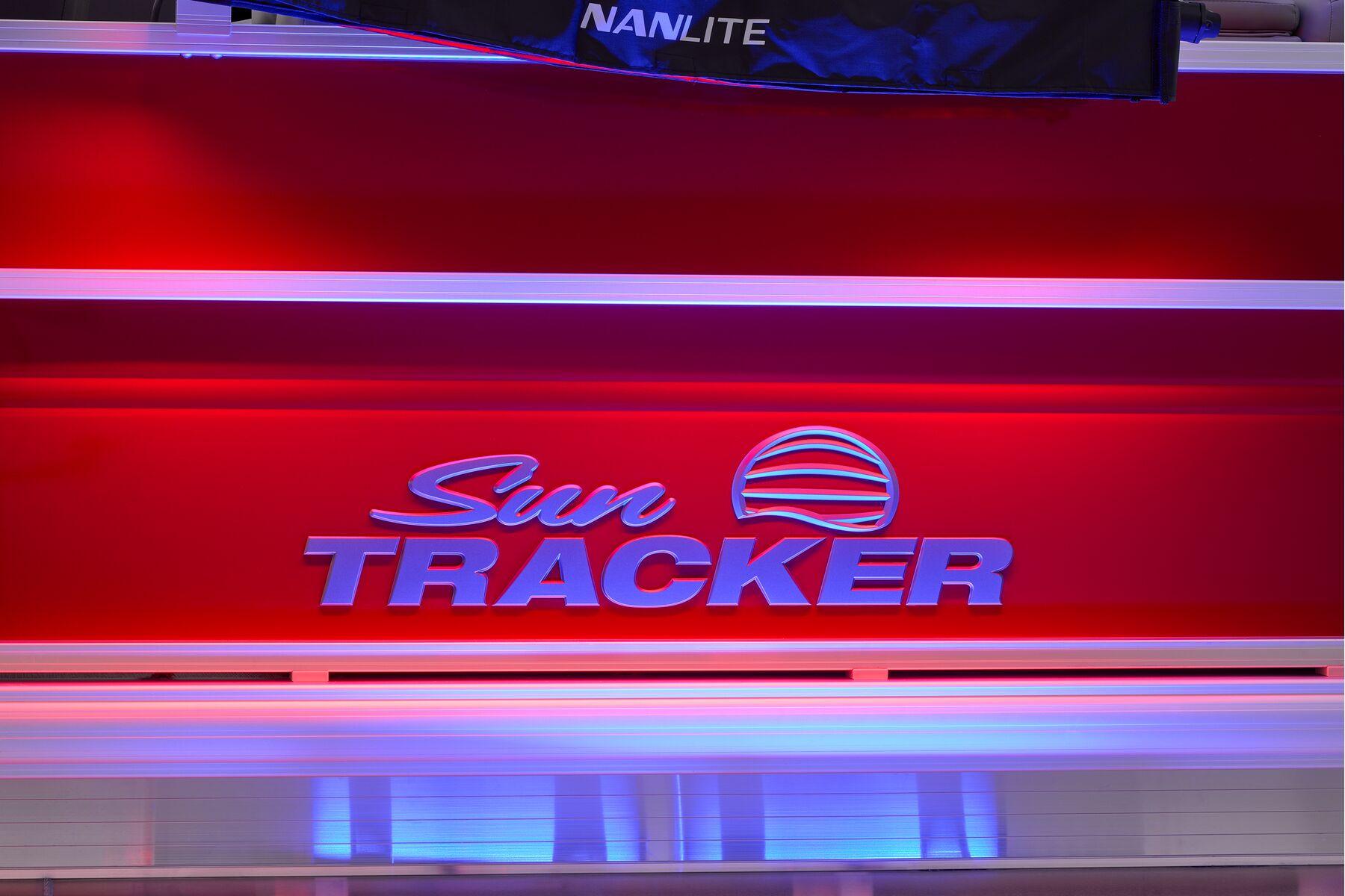 2026 Sun Tracker Party Barge 22 DLX - 77