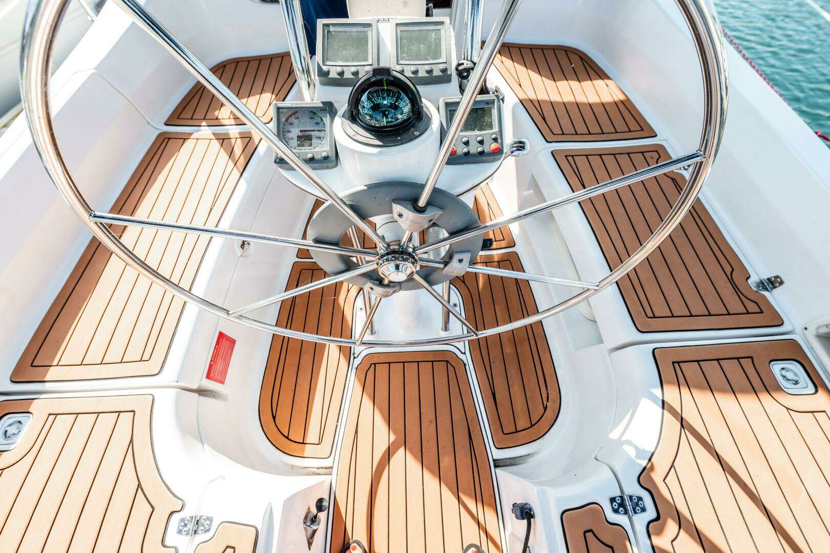 2003 Hunter 356 - Image 6