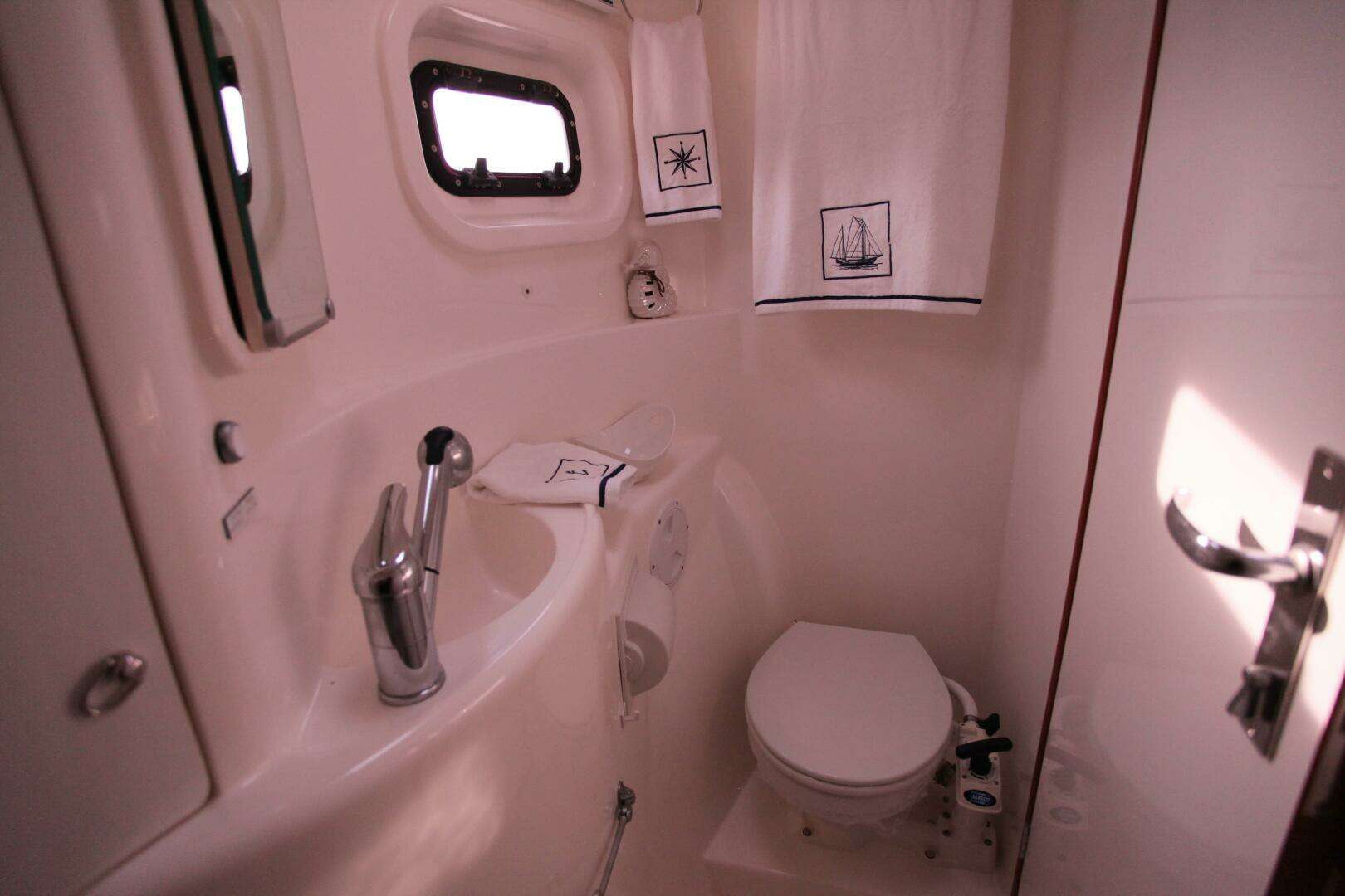 2012 Leopard owners version never in charter - Image 180