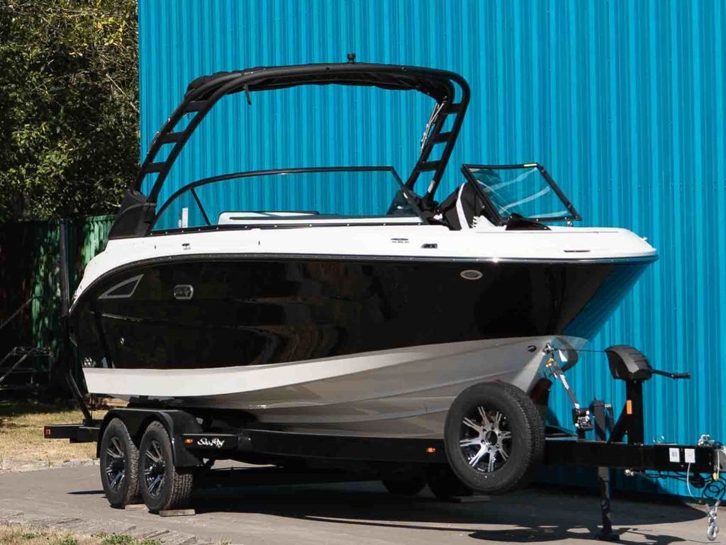 2026 Sea Ray SDX 230 - 2