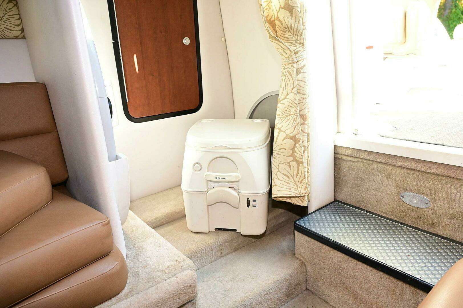 2015 Crownline 236 SC - Image 114