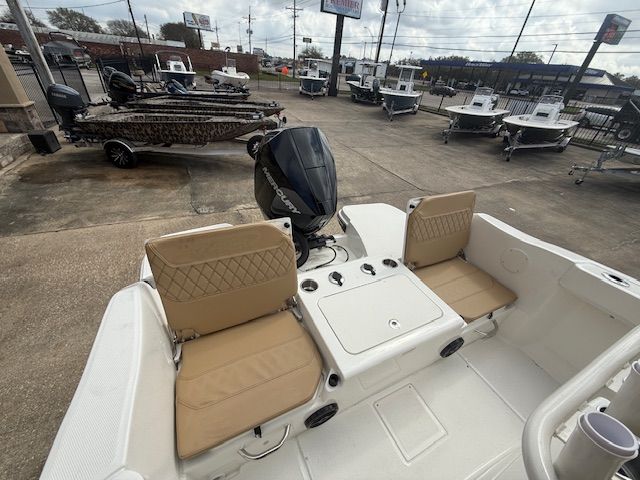 2026 Bayliner Trophy T22CC - 12