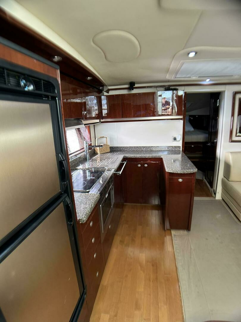 2008 Sea Ray 480 Sundancer - Image 31