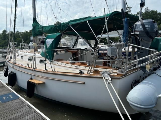 1988 Island Packet 38 - 3