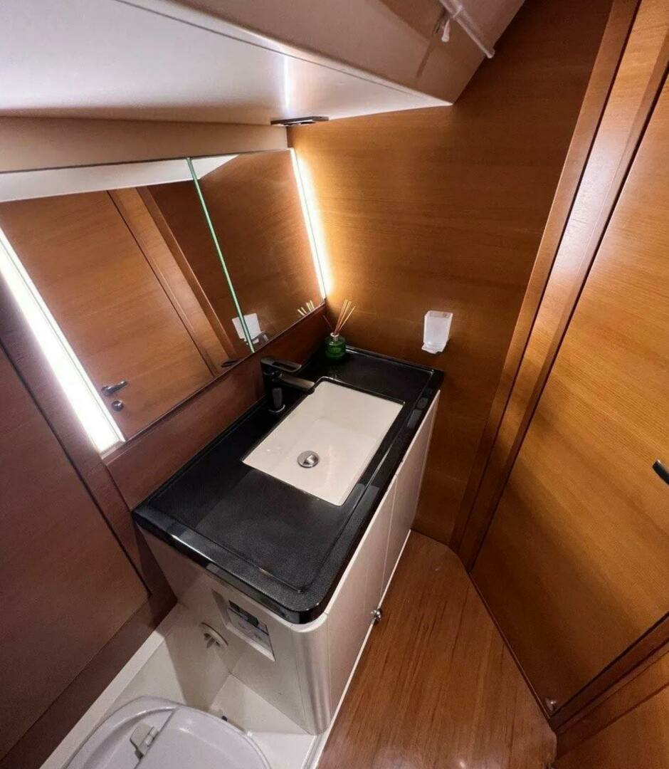 2016 Ice Yachts 62 evo - Image 16