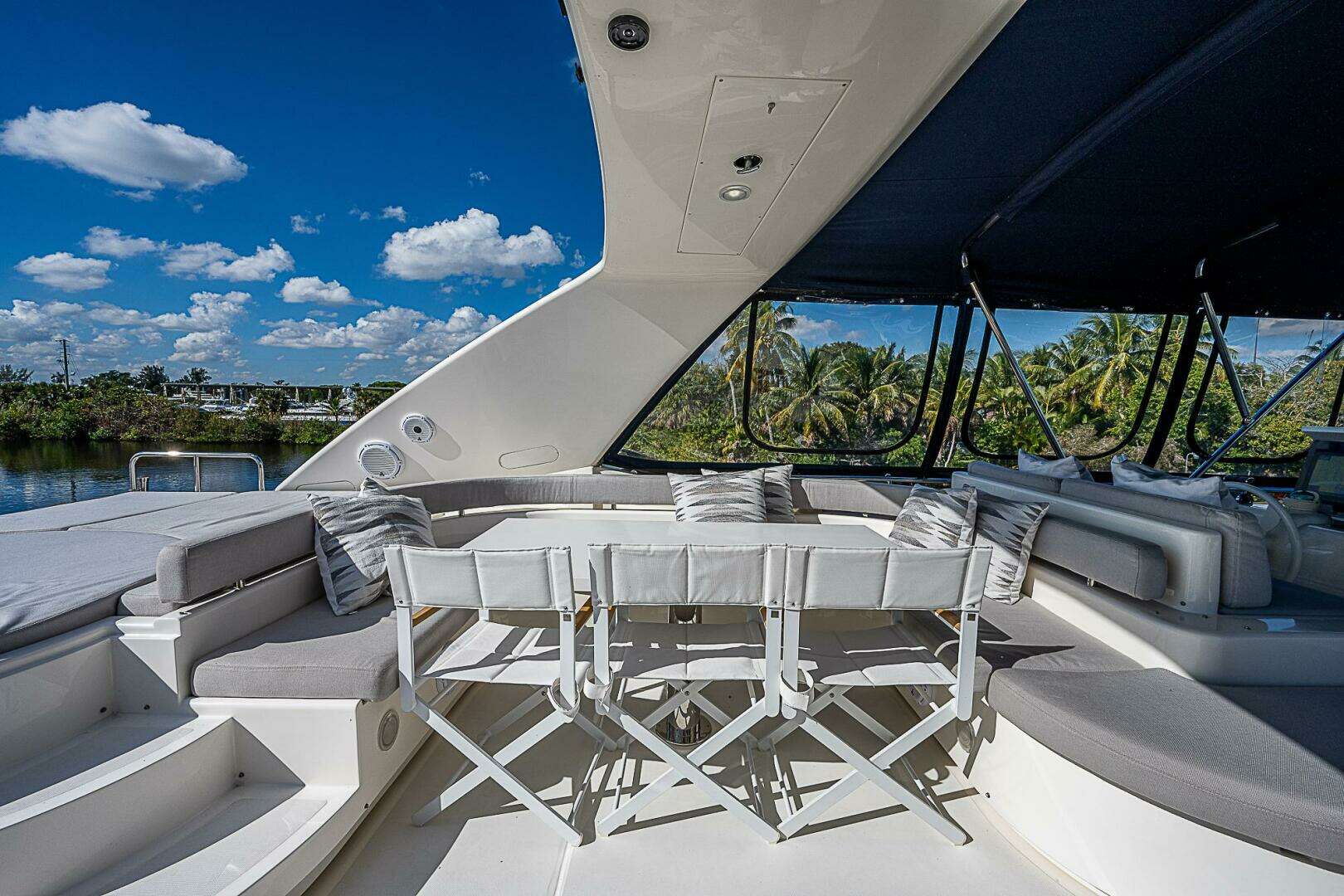 2006 Ferretti Yachts 830 - Image 38