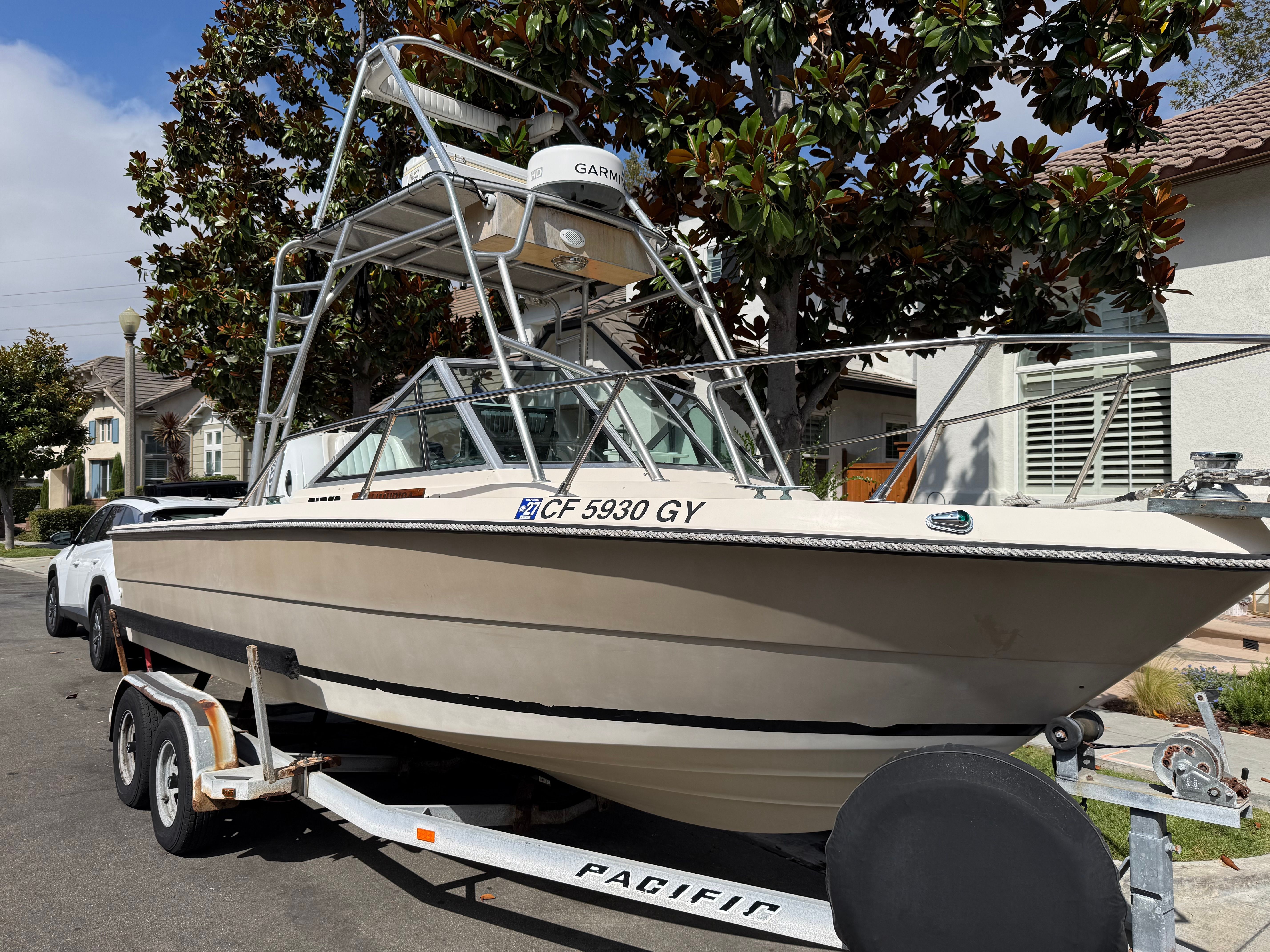 1986 Tiara Yachts 2000 - 2