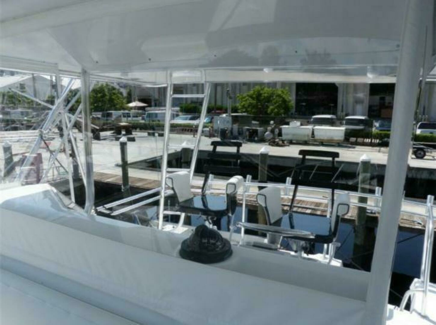 1998 Caterpillar Sportfish - Image 9
