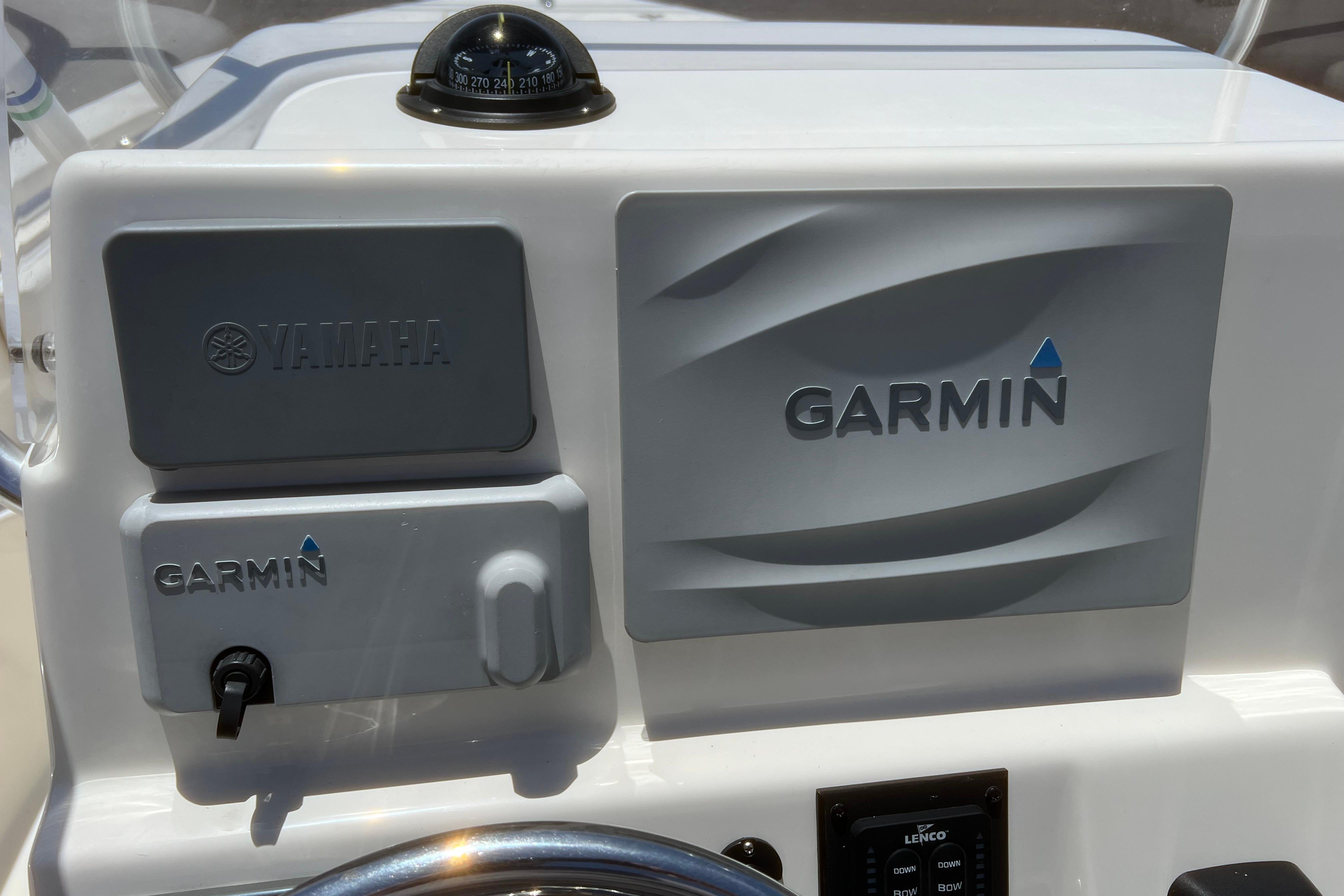 2018 Cobia 201 Center Console dashboard with Garmin and Yamaha controls.