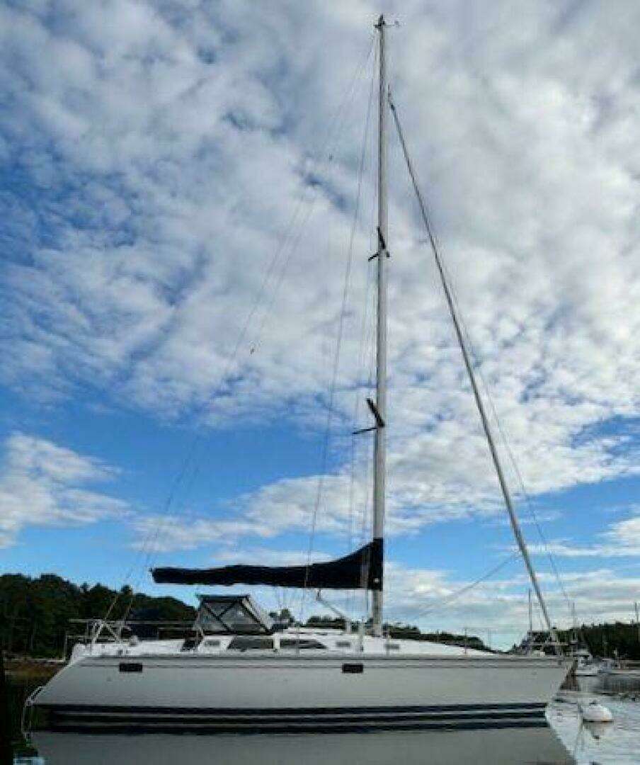 1996 Hunter Legend - Image 2