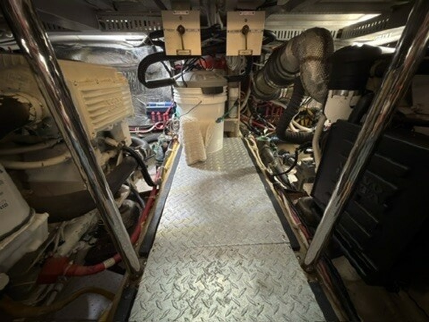 2006 Carver 44 CMY - Image 72