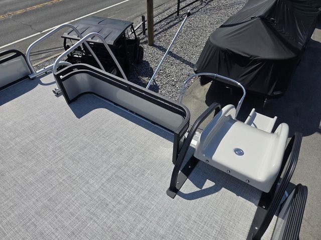 2026 Crest Caribbean 250 Double-Decker Tri-Toon w/250hp, Trai - 18