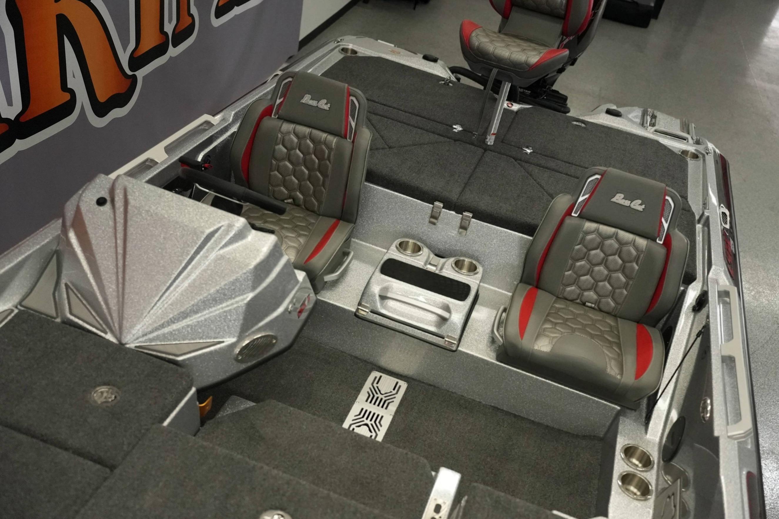 2026 Bass Cat Lynx STS boat interior with stylish seating and modern design.