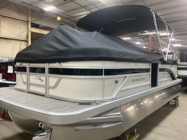 2026 Bennington S Quad Bench 22 SSR Tritoon - 20