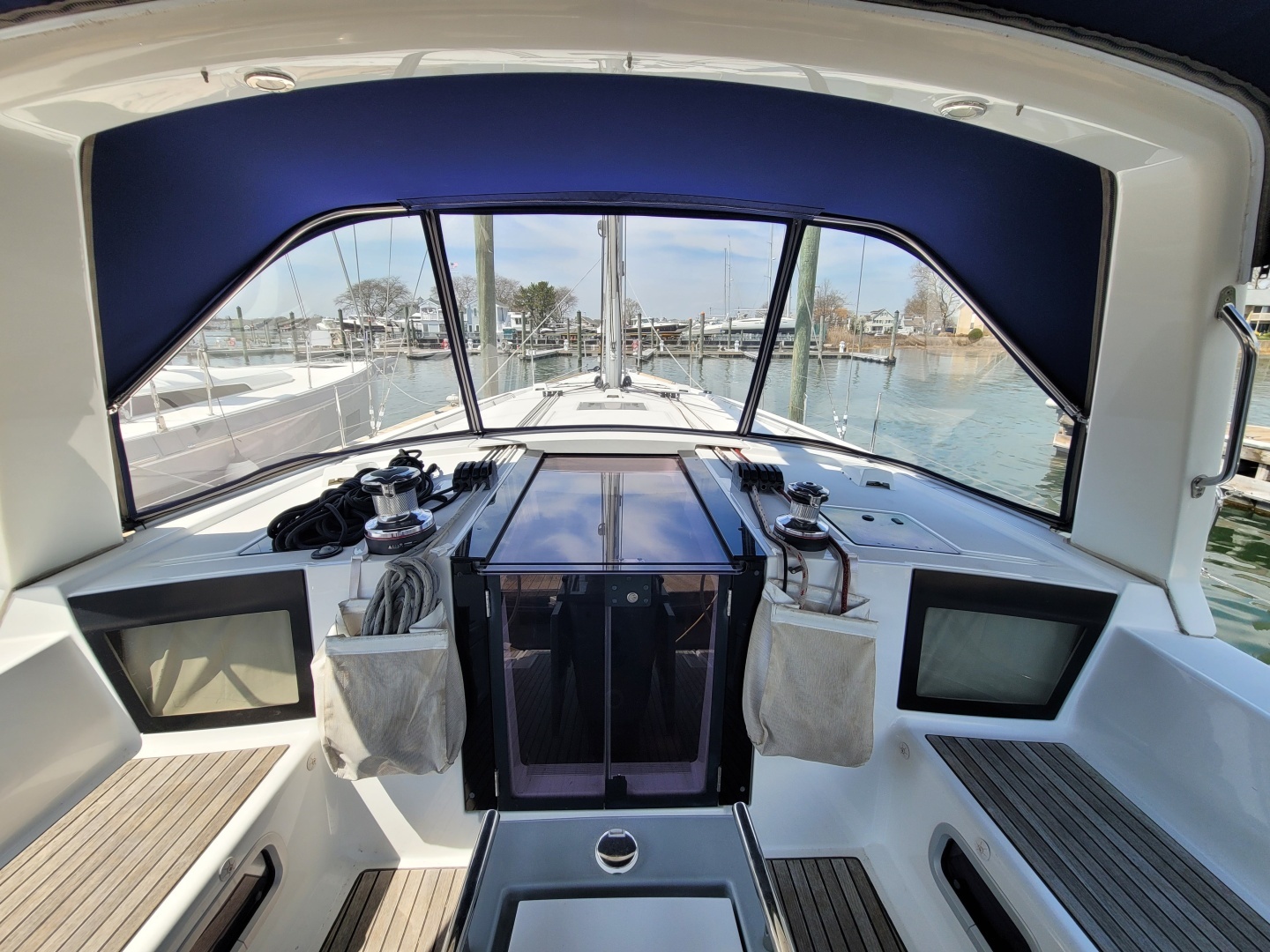 2015 Beneteau Oceanis 45 - Image 15