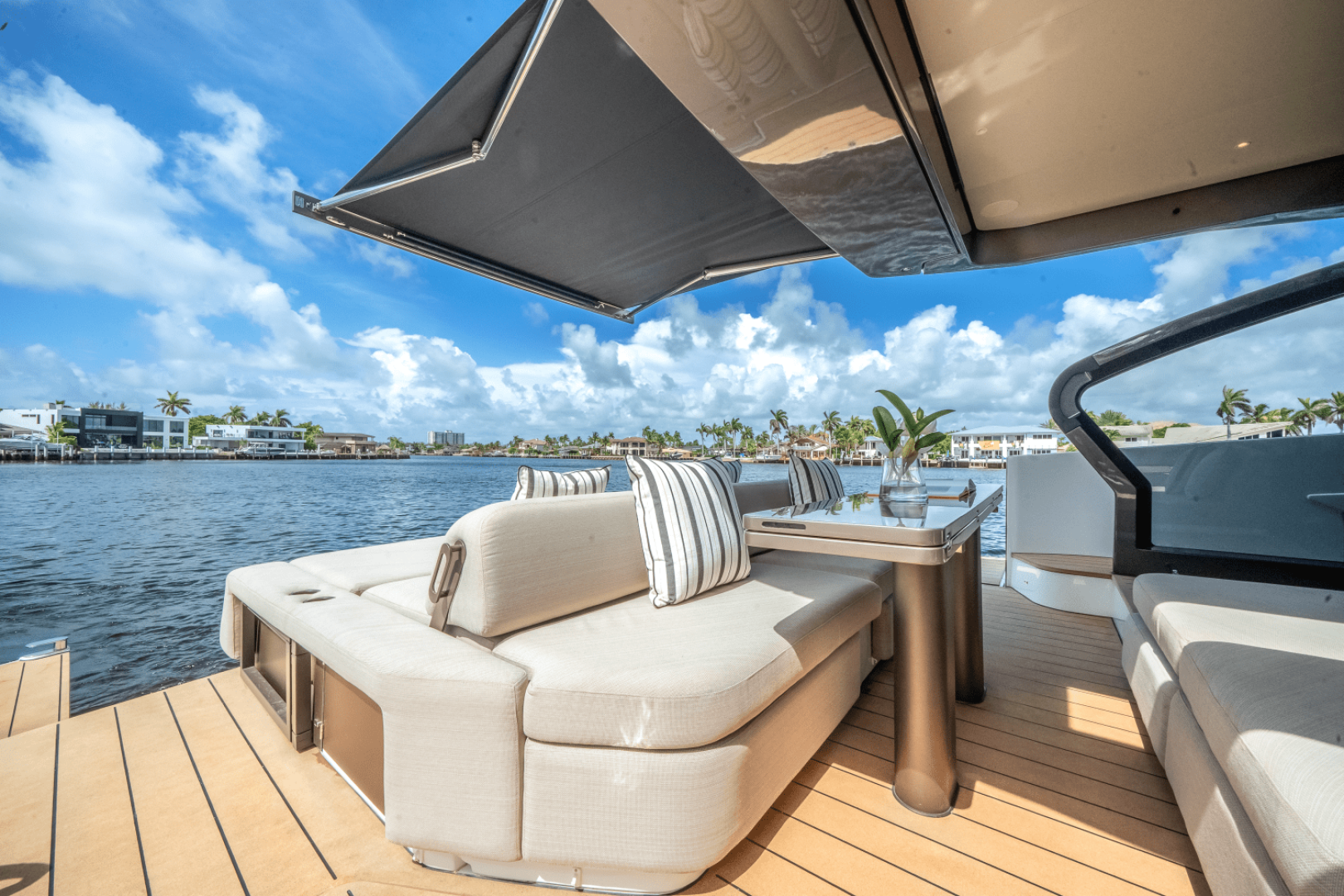 2025 Azimut Seadeck 6 - Image 20