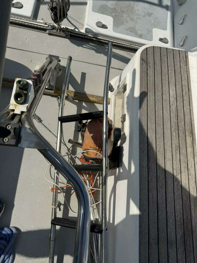 2009 RM Yachts RM1050 - Image 40
