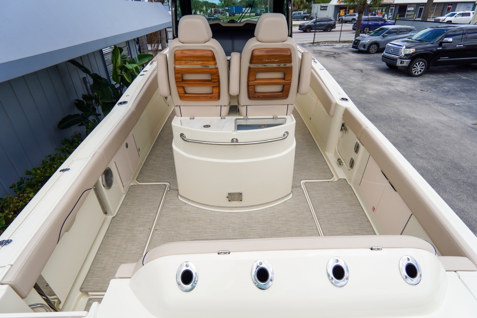 2026 Chris-Craft Catalina - Image 10