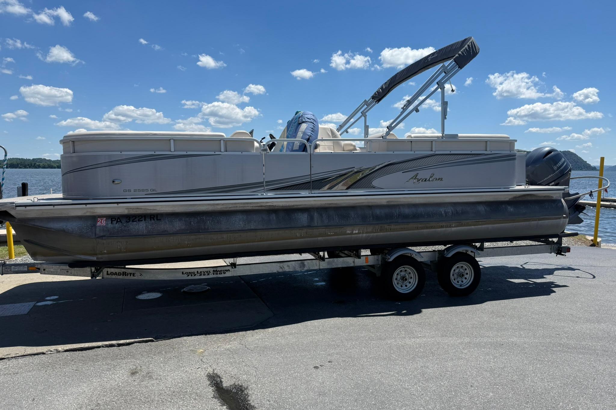 2019 Avalon GS Quad Lounge - 25'