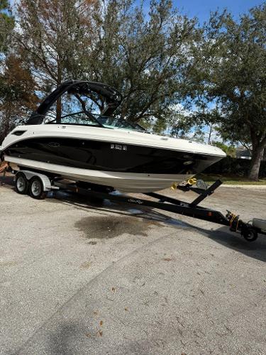 2023 Sea Ray SDX 250 - 2