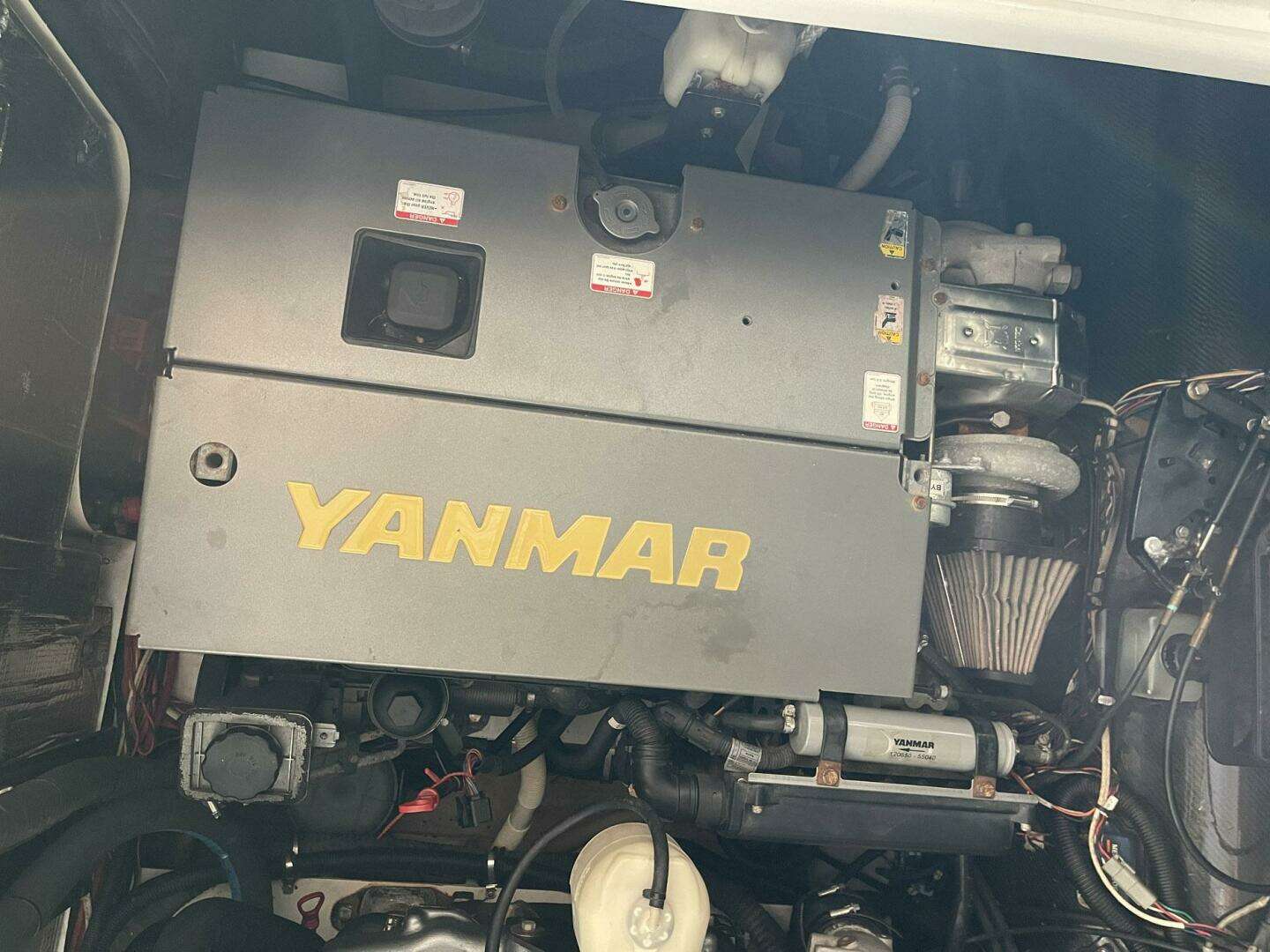 2008 Goetz Custom Boats 33 Limo Tender - Image 17