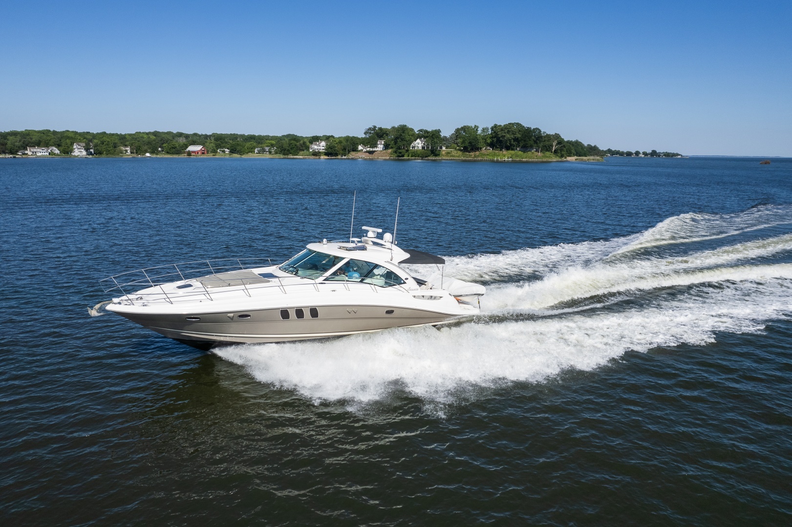 2005 Sea Ray 480 Motor Yacht - Image 10