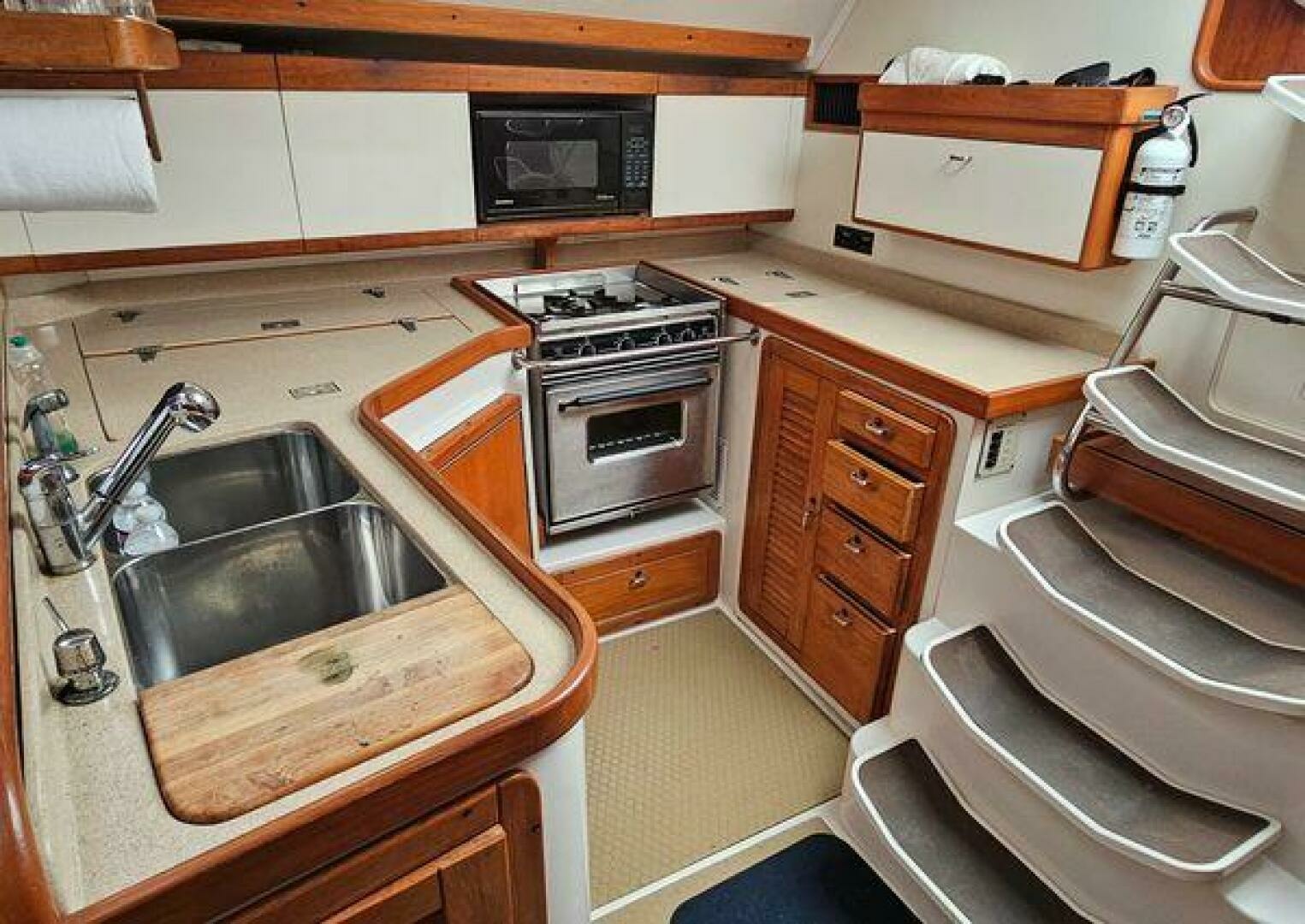 1995 Catalina 400 - Image 7