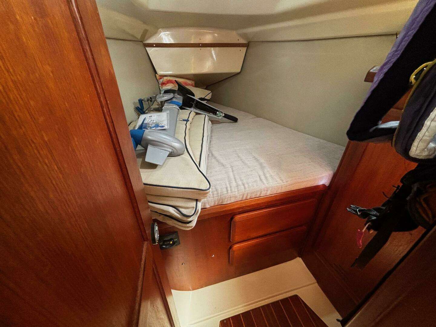 1993 Hunter 33.5 - Image 26
