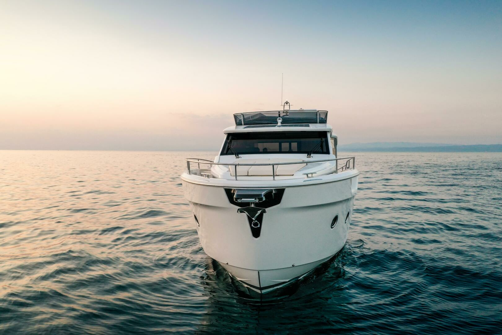 2024 Greenline 45 Fly Hybrid - Image 6