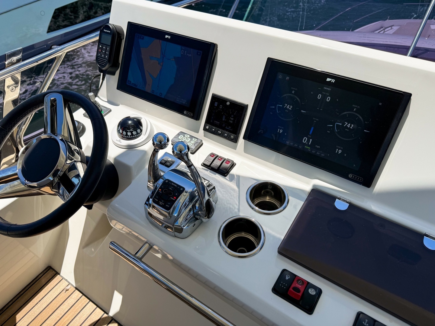 2023 Prestige 590 - Image 72