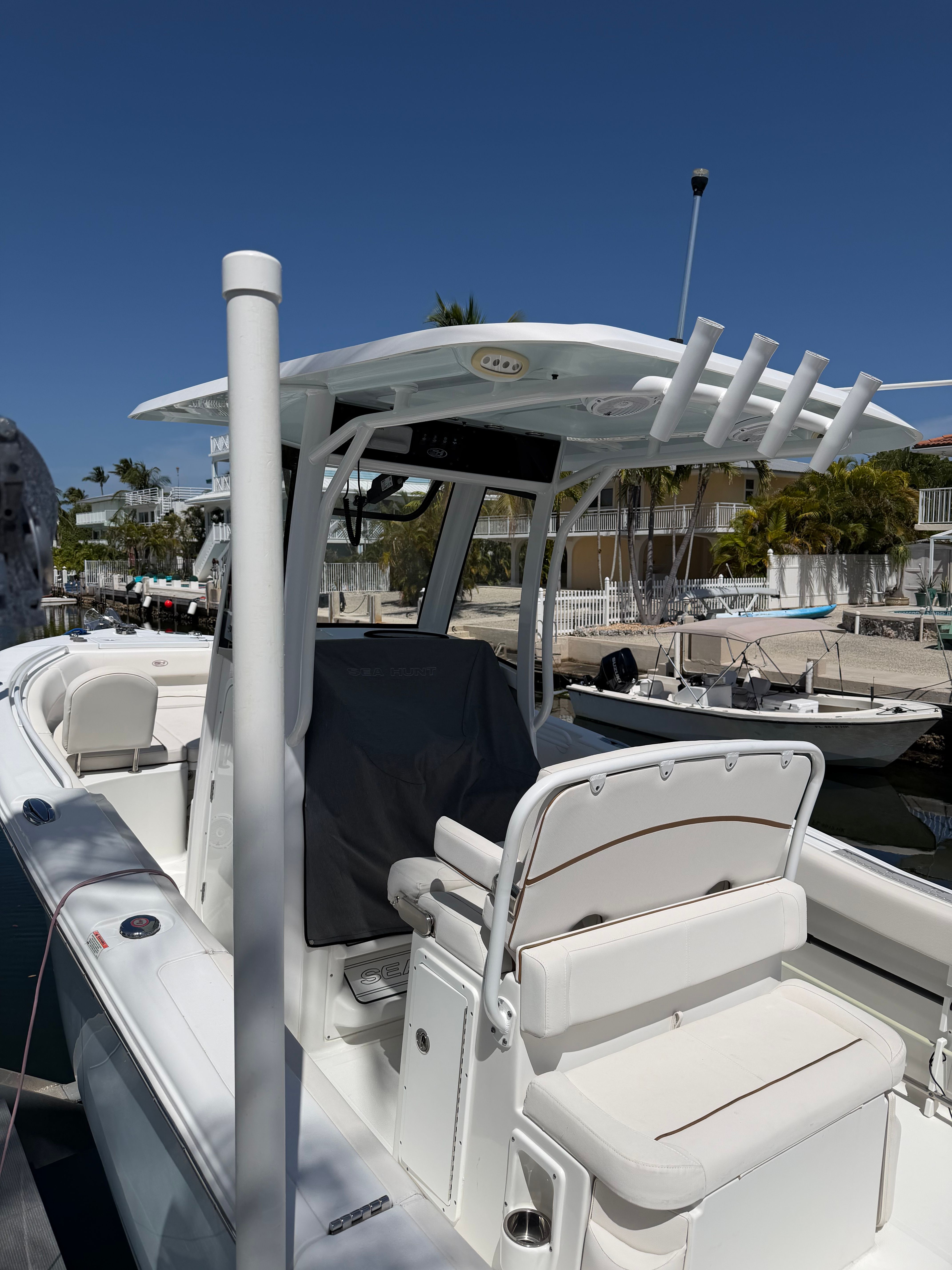 2021 Sea Hunt Ultra 255 SE - 6