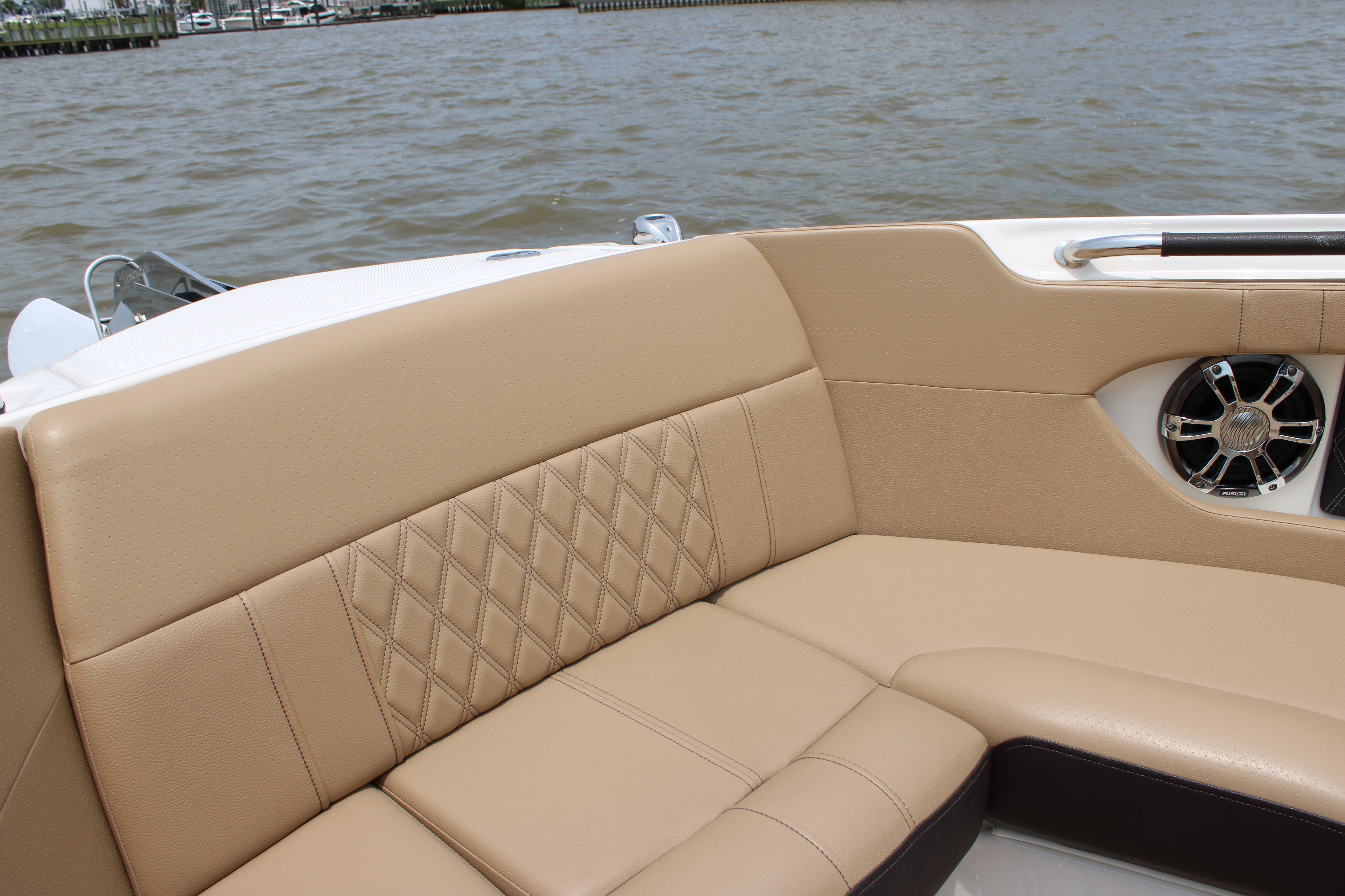 2020 Sea Ray SLX 280 - 41