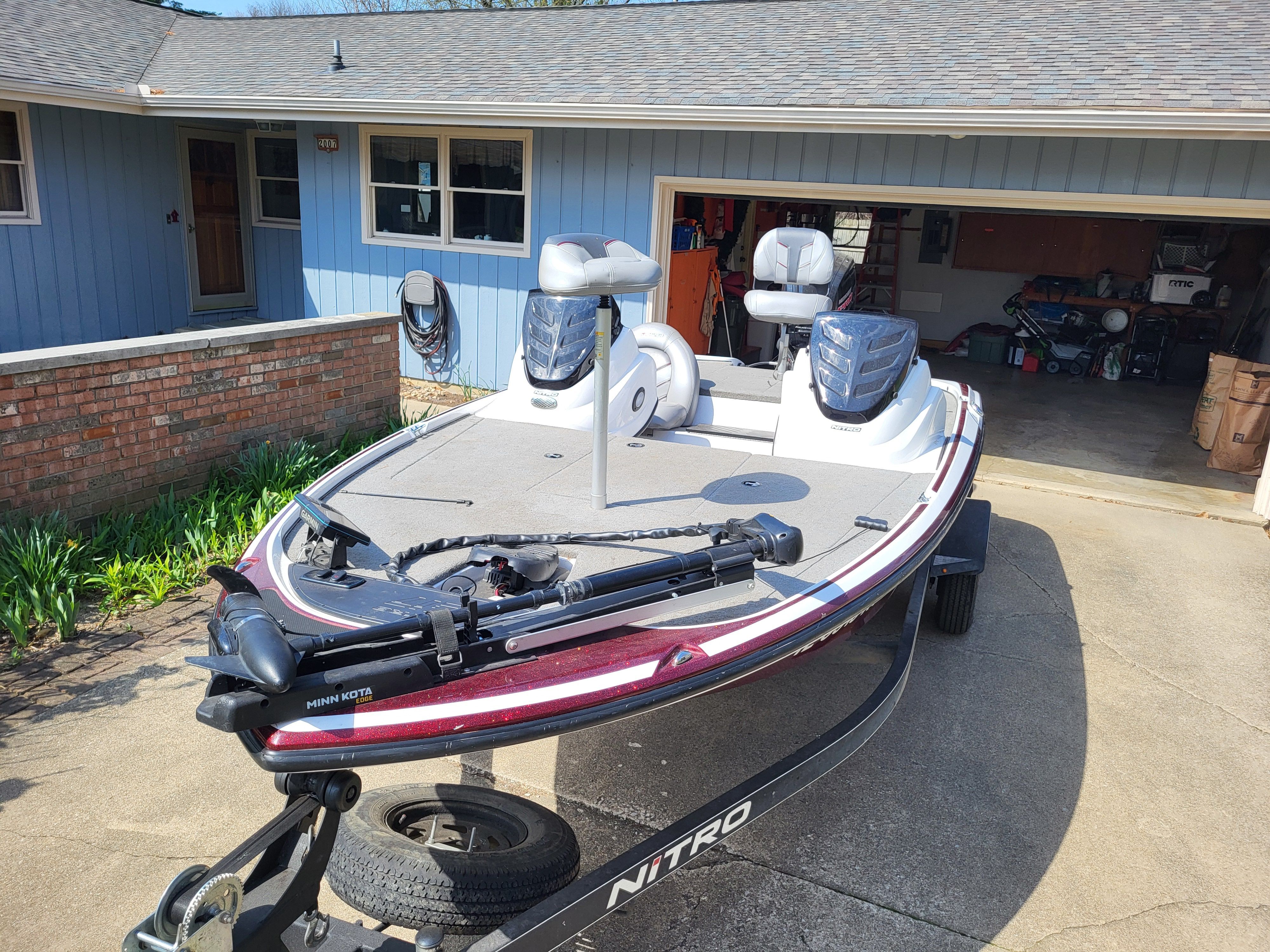 2017 Nitro Z17