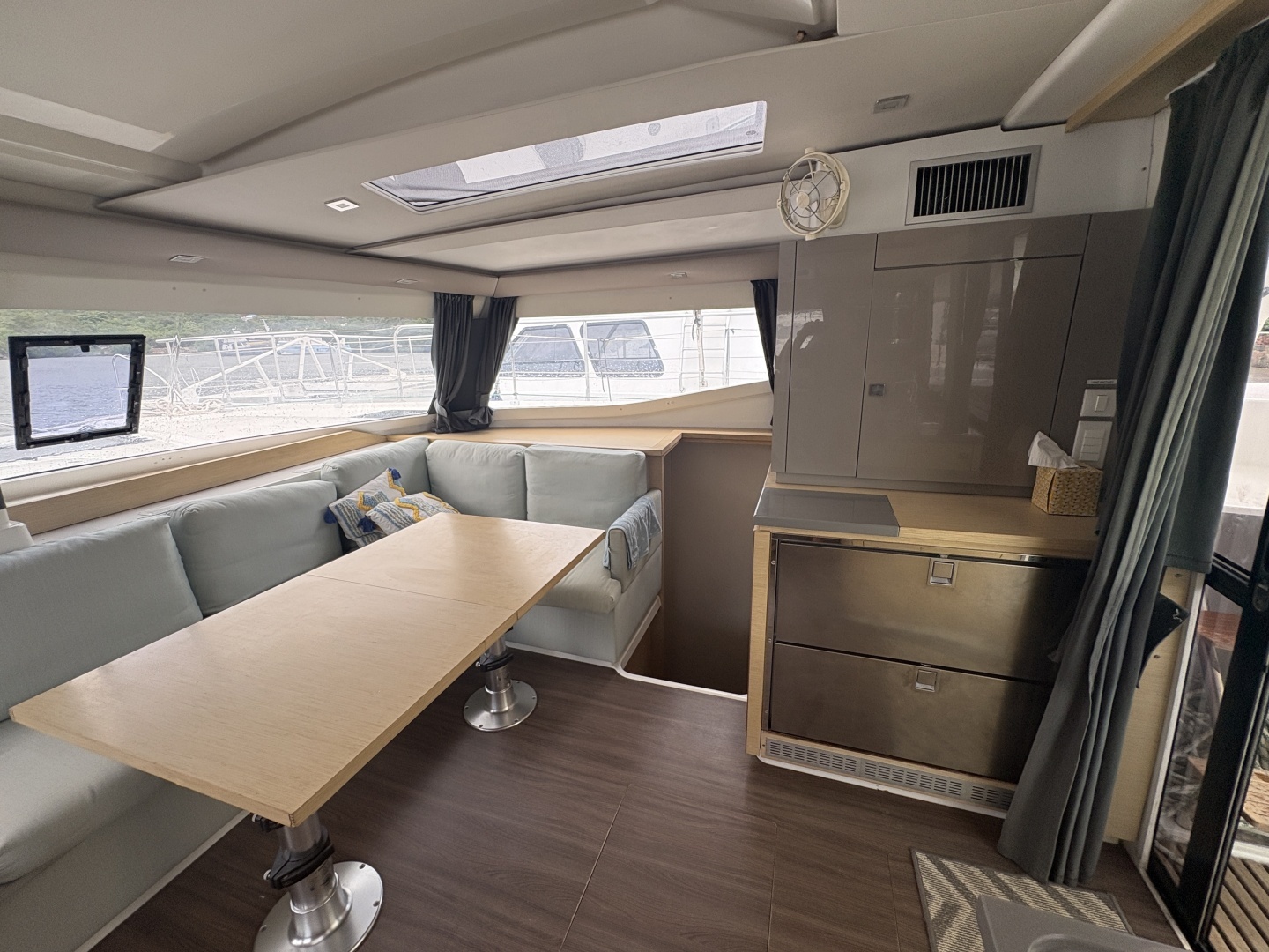 2017 Fountaine Pajot Helia 44 Evolution Oceanic Package - Image 17