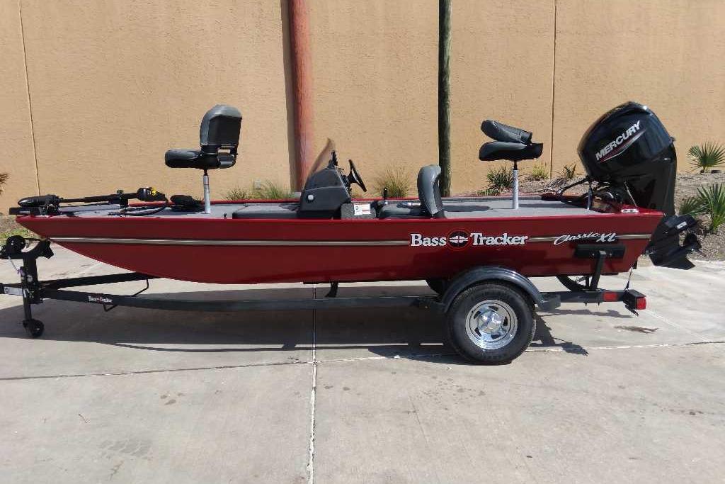 2026 Tracker Bass Tracker Classic XL