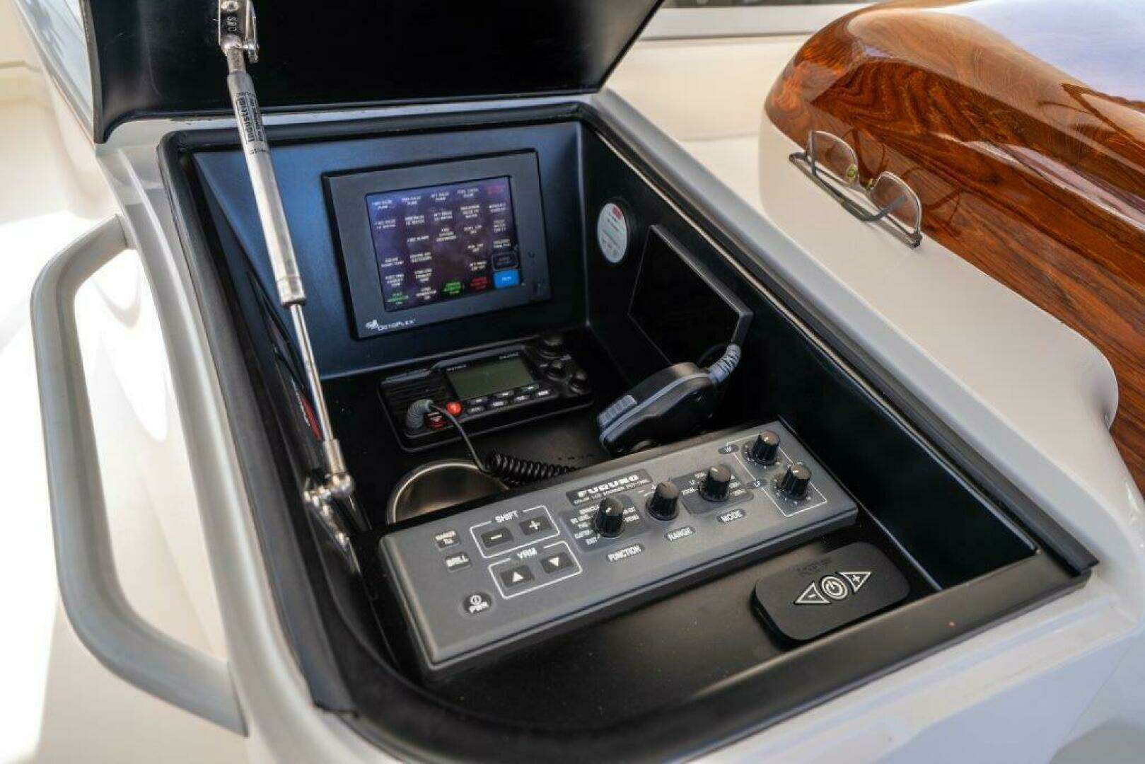 2015 Viking 66 Convertible - Image 35