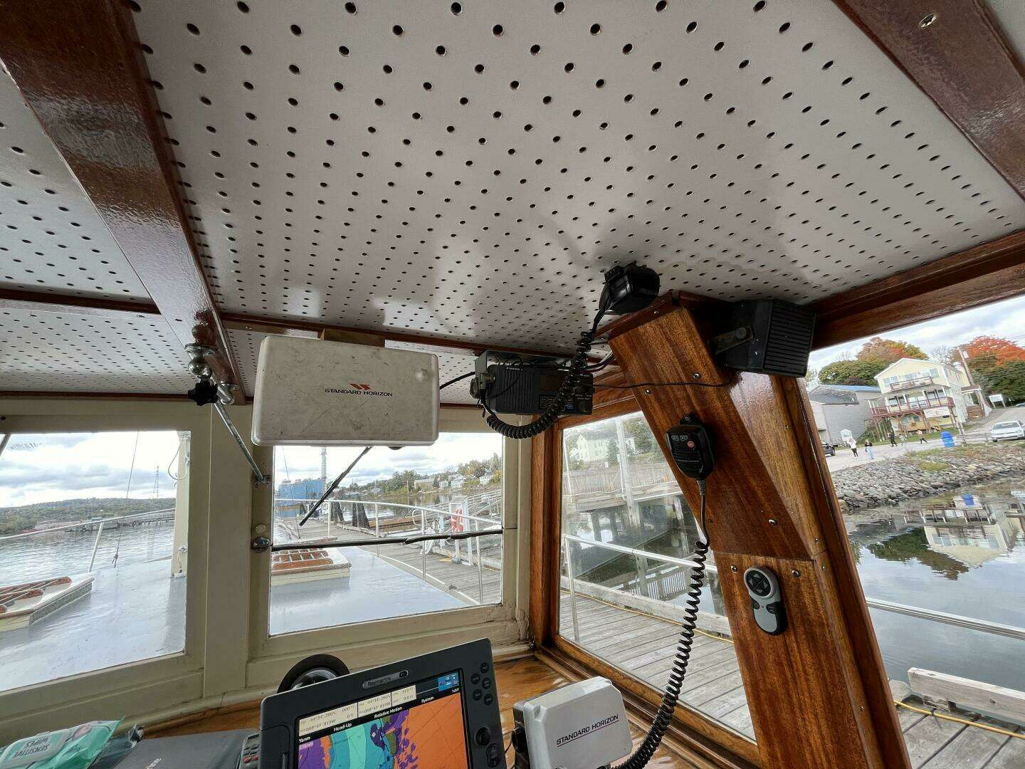 1976 Bass Harbor Boat Co Flybridge Cruiser - Image 7