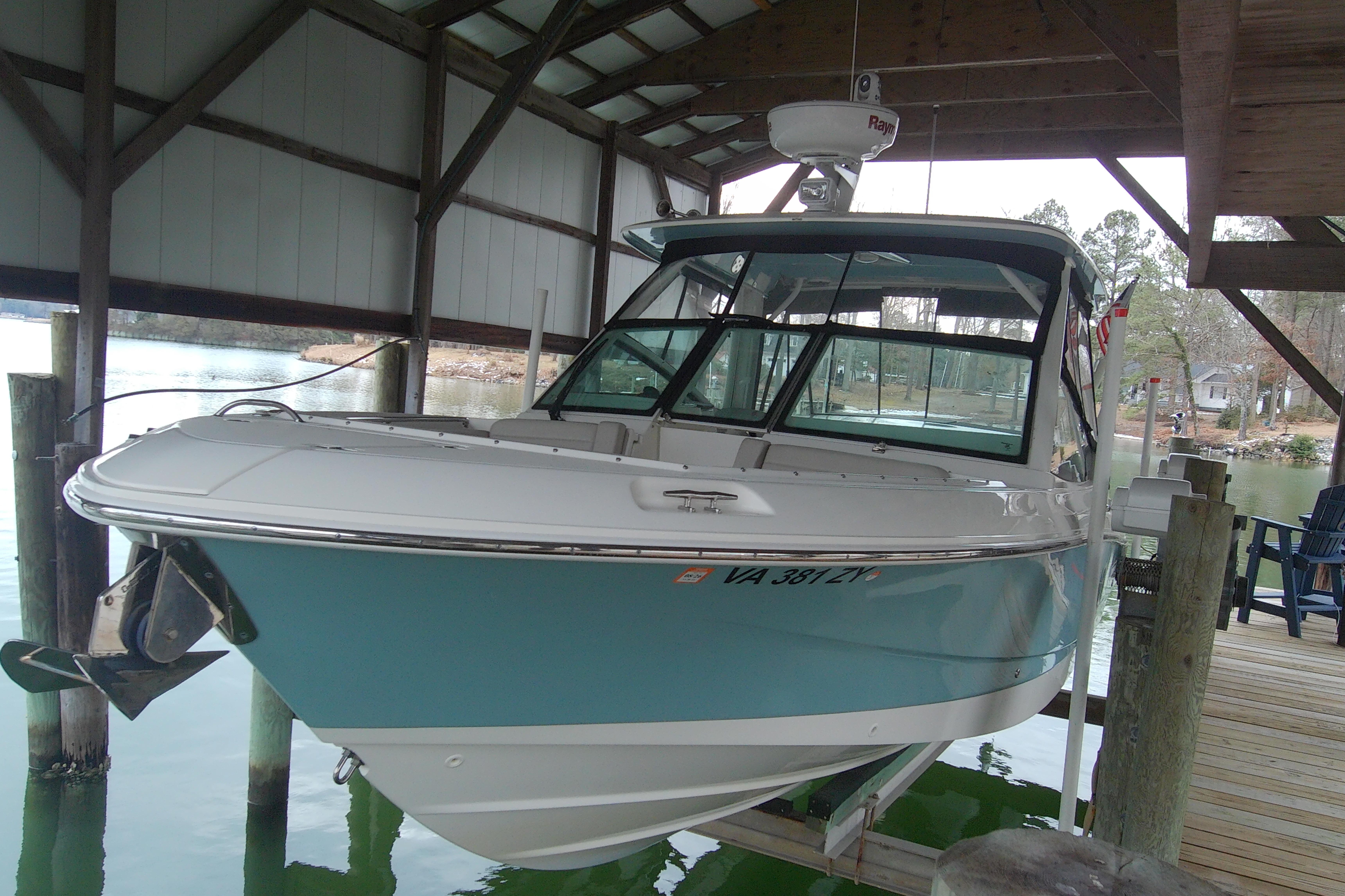 2021 Boston Whaler 280 Vantage