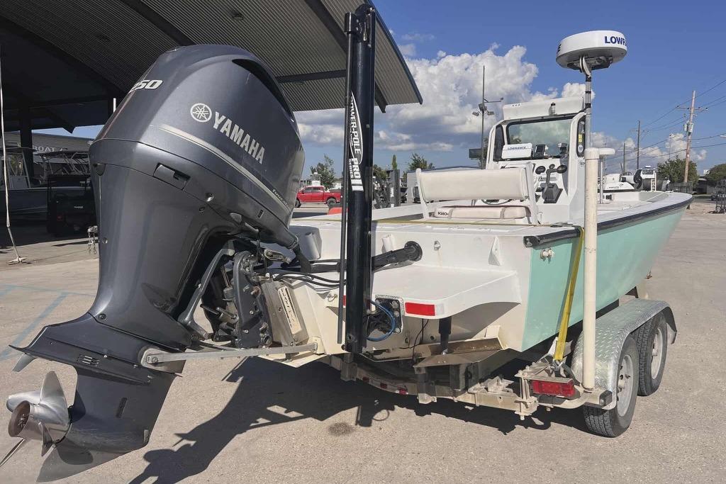 1997 Gravois 20CC boat with Yamaha outboard motor on a trailer.