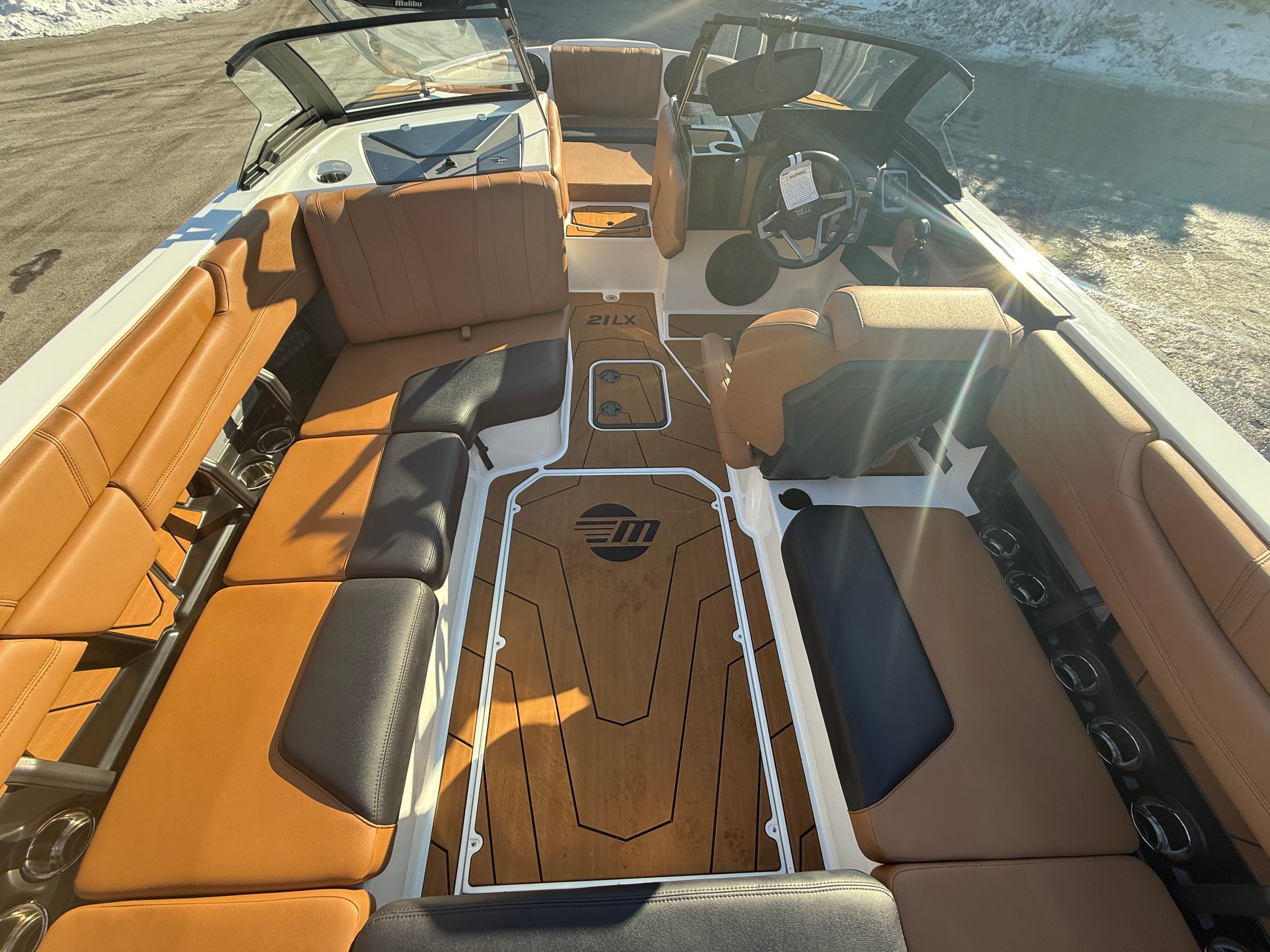 2026 Malibu Wakesetter 21 LX - 28