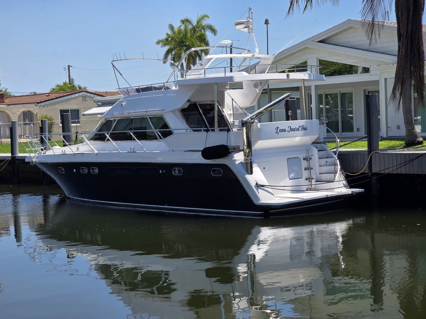 2001 Horizon Sundeck - Image 2