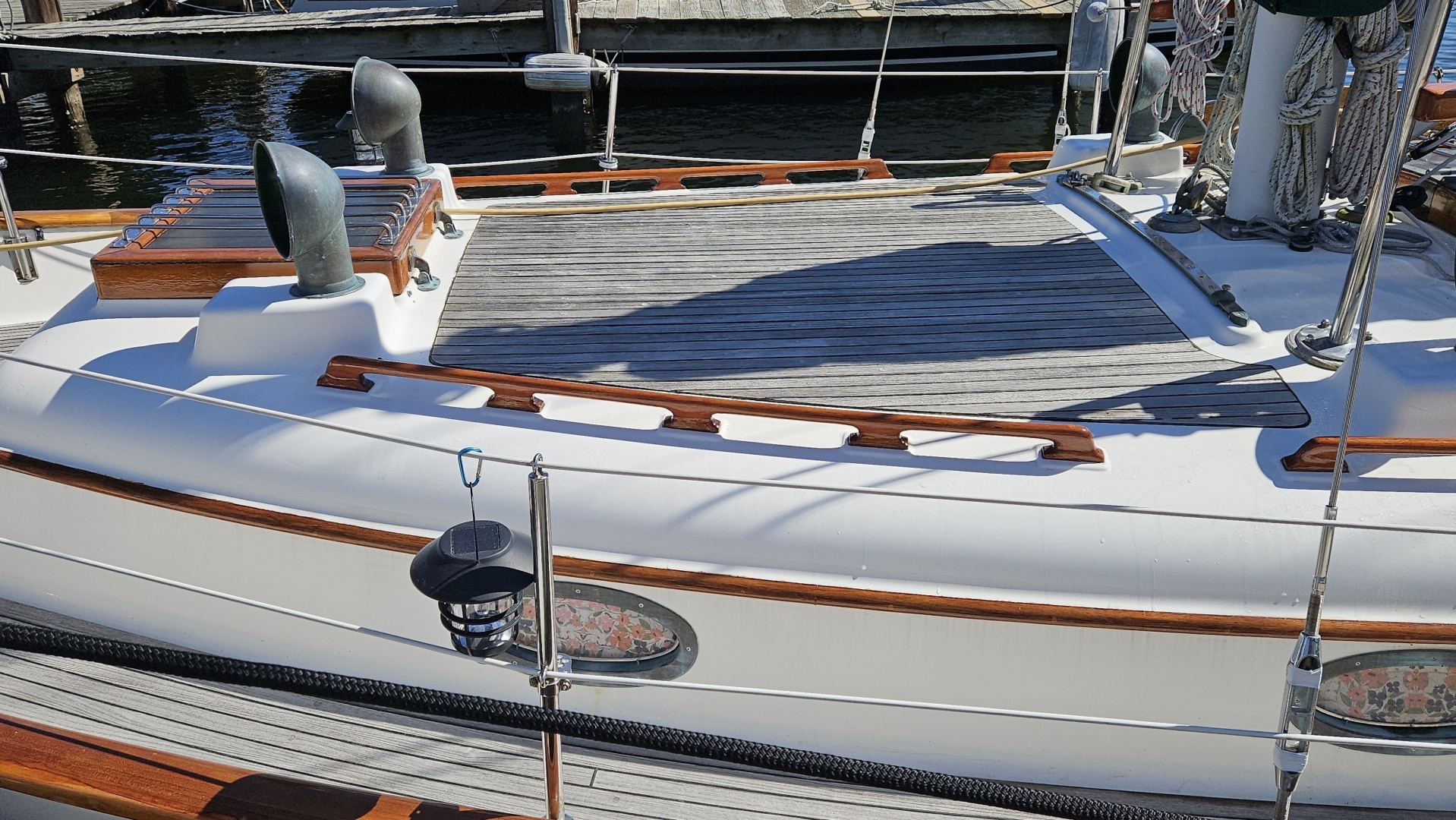 1985 Hans Christian 33T - Image 15