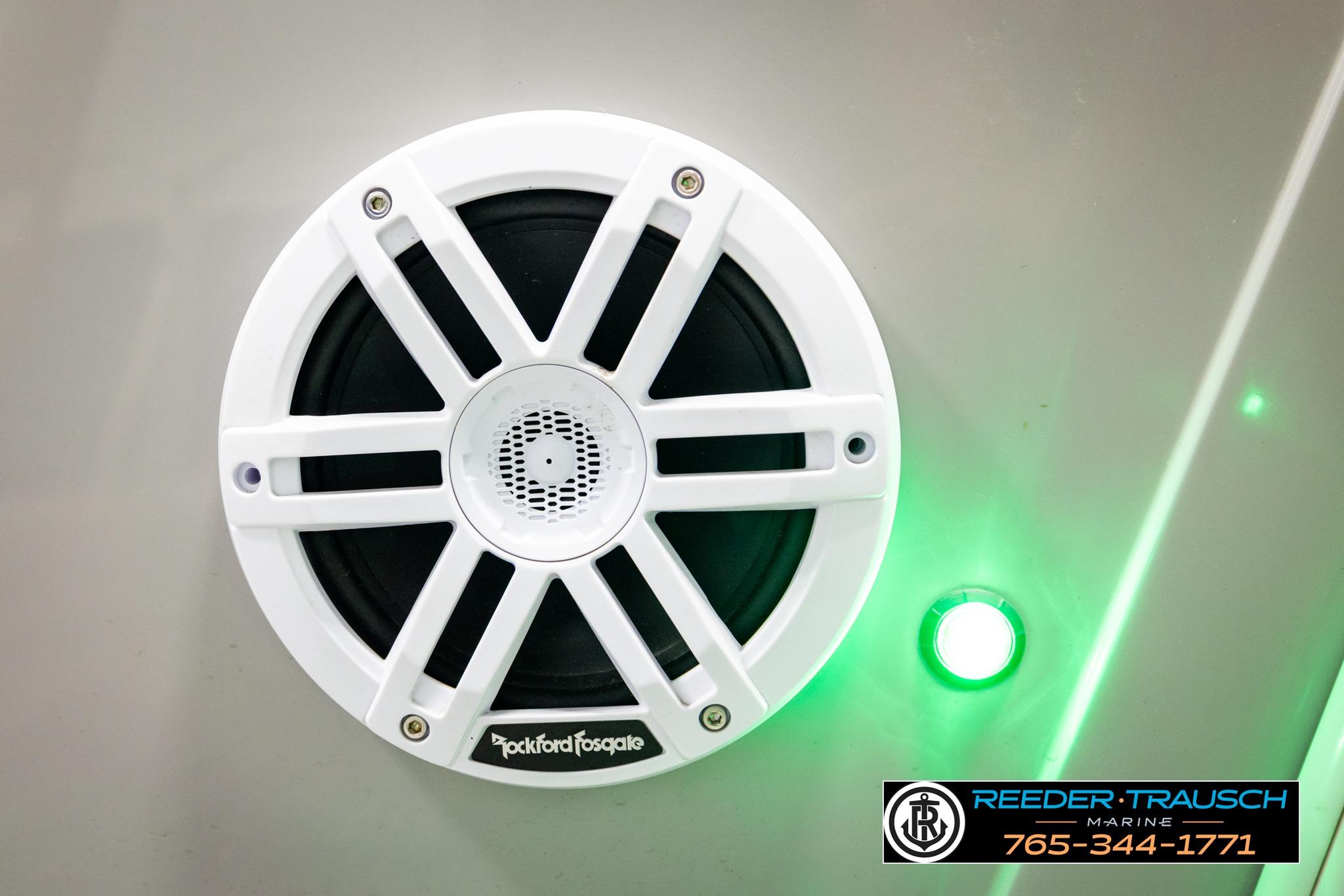 Rockford Fosgate speaker on 2021 Bennington 20 SV boat with green LED light.