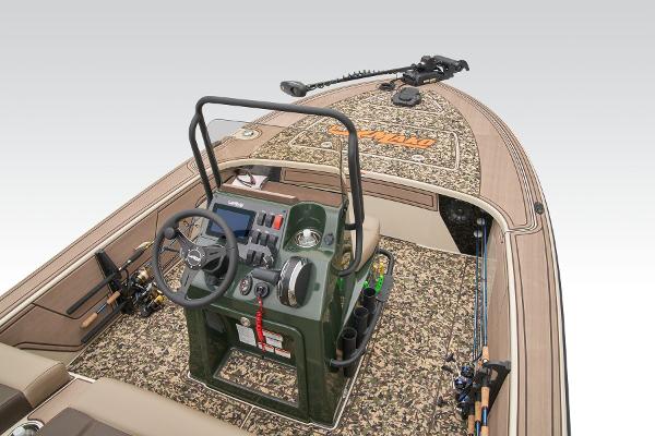 2025 Mako 18 Pro Skiff Backwater Edition - 18