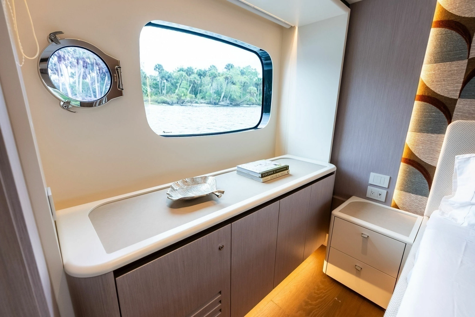 2026 Absolute 62 Navetta - Image 19