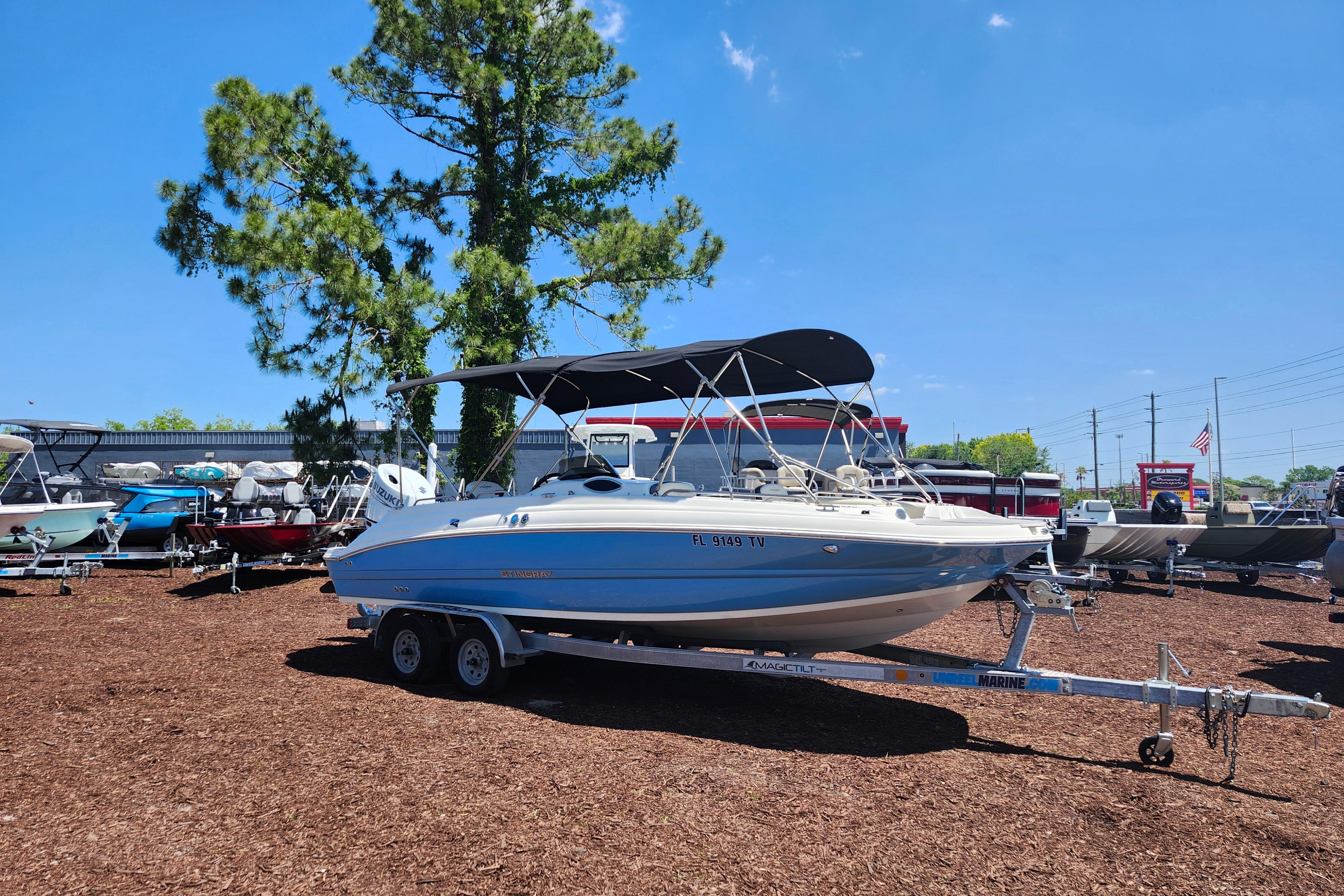 2024 Stingray 212 SC