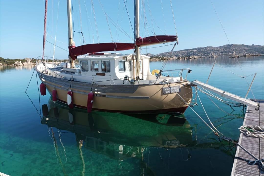 1979 Fisher 37