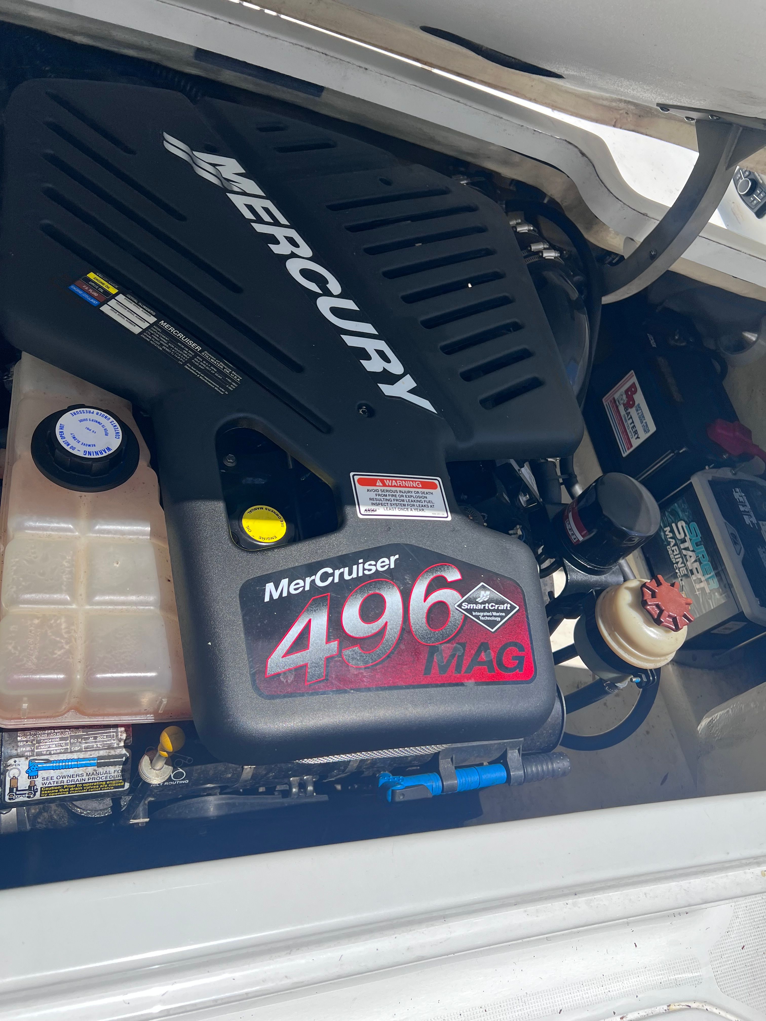 MerCruiser 496 MAG engine in 2006 Formula 260 Sun Sport boat.